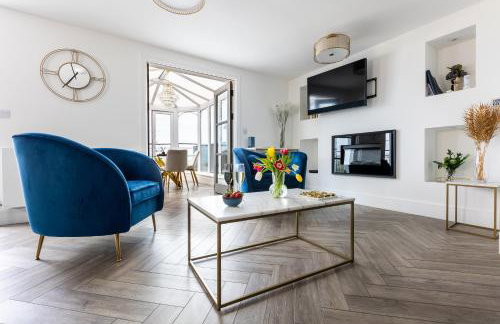 NEW! Stunning 2 Bed Beach Front Penthouse Apartment - Topaz, Compass Point - Foto 55