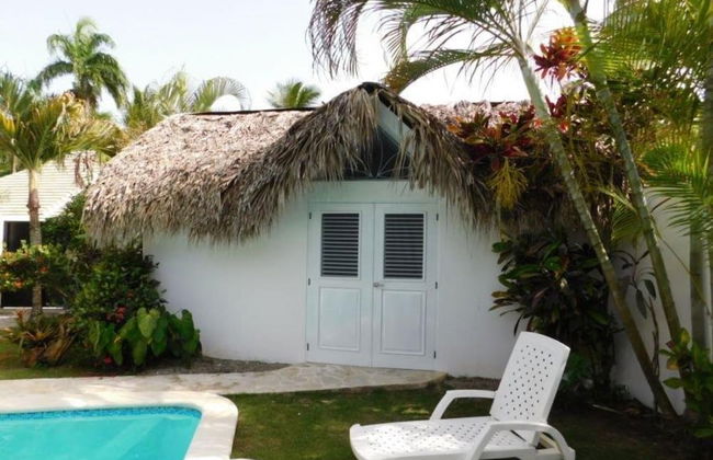 Pretty Caribbean Style Villa - Photo 20