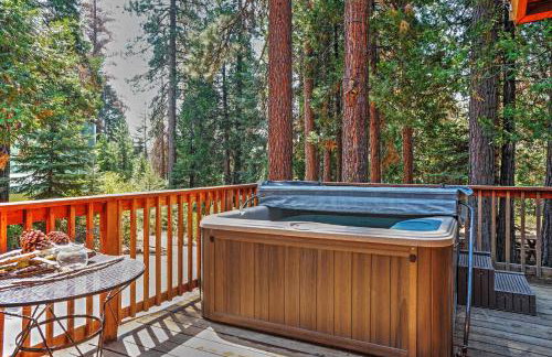 Hot Tub, Deck & Trail Access: Shaver Lake Cabin - Photo 2