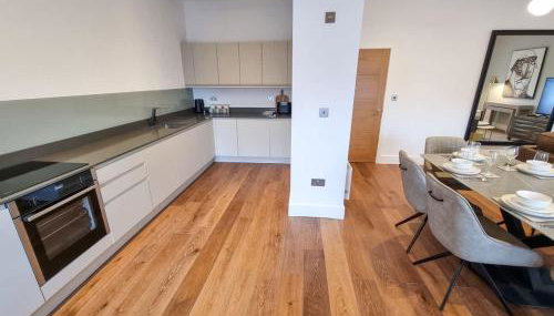 Altrincham Centre, 2 Bed, Bathtub, King Beds - Foto 5