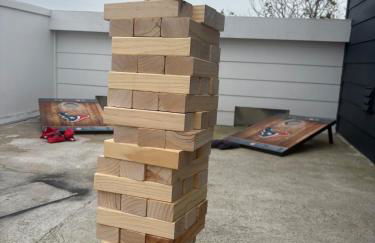 The Canvas Modern 4BR Retreat Rooftop - Photo 24