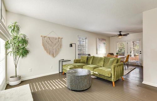 7 Mi to Beach! Wilmington Family Gem with Yard - Foto 4