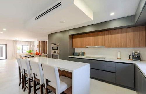 Miami Oasis by Brickell and Beaches - Photo 12