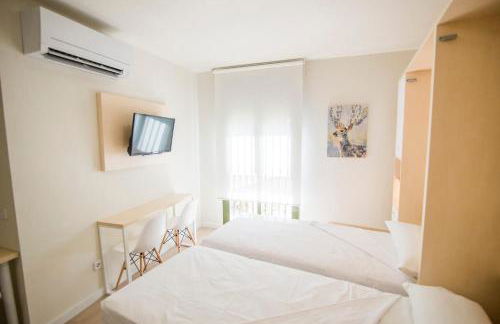 Apartamentos Plaza de Santiago - Estudios Turisticos - 1 LLAVE - Foto 50
