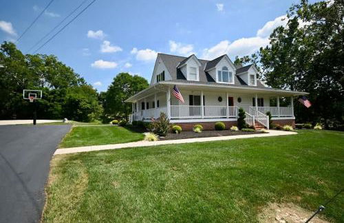 Country Home with Hot Tub Fire Pit for 10 Guests - Foto 37