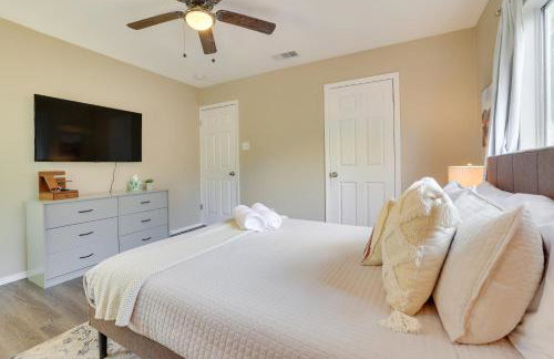 9 Mi to Downtown Home with Deck in San Antonio - Foto 21