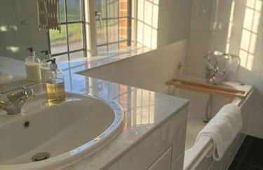 Picturebook cottage on prestigious polo estate - Foto 25