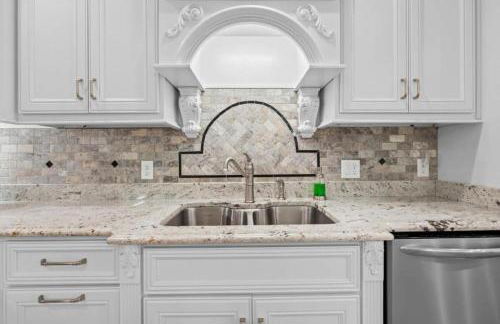 Luxury Retreat in Red Bank TN - Foto 23