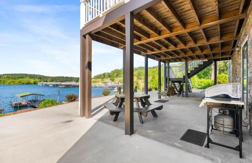 DockTales - Panoramic Views & Private Dock - Foto 48