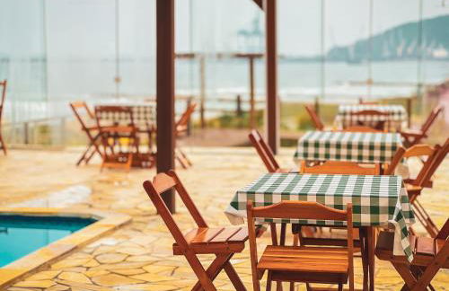 Chalé com Piscina Aquecida - Vista Panorâmica da Praia, a 200m do Mar, Sala de Jogos, Academia e Churrasqueira - Photo 9