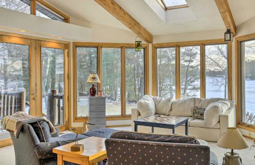 Lake Nokomis Escape with Dock and Beach Access - Foto 7