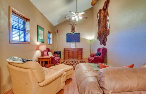 Cozy Strawn Cabin with Pool Access - Near Lake! - Foto 4