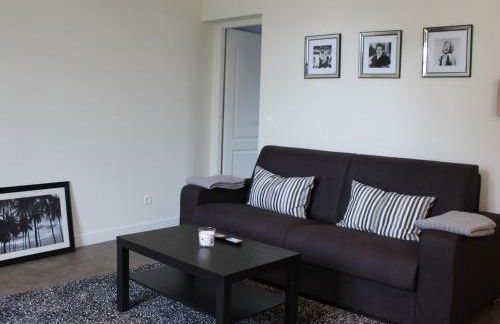 Appartement Central à Briey : 2 Ch, Cuisine équipée, Proche Commerces et Activités - FR-1-584-105 - Foto 6