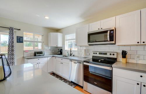 Westport Vacation Rental with Private Hot Tub! - Foto 11