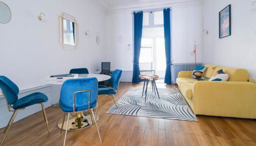 La Verrière by la Maison de Marc- Poitiers Centre - parking et terrasse - Foto 2