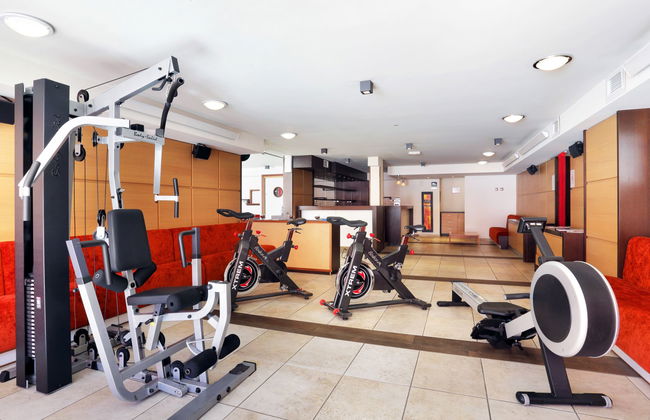 1 bedroom Apartment in Saint-Chaffrey with swimming pool and garden - Photo 7