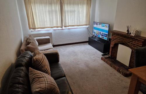 Millmead Apartment in central Guildford with parking - Photo 14