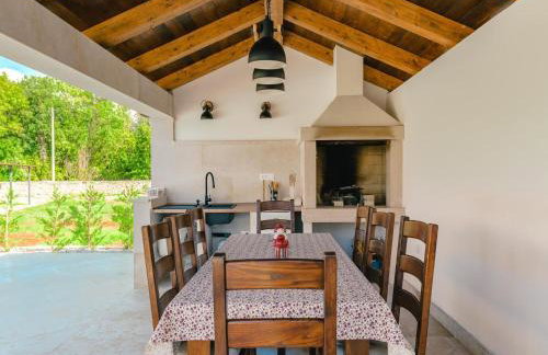 Villa in Sveti Lovrec Near Ski Resort - Foto 50