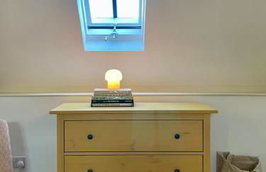 Stylish Barn with Meadow Views & Brookside Garden - Foto 18