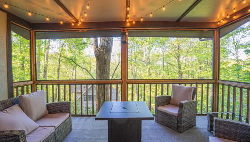 King Bed, Putt-Putt w/ Hot Tub, & Other Games - Foto 3