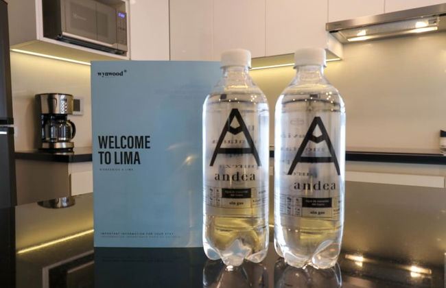 w Captivating 1BR in Miraflores - Photo 23