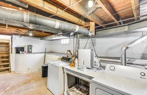 Bright Home Near Pine Lake with Deck and Yard - Foto 21