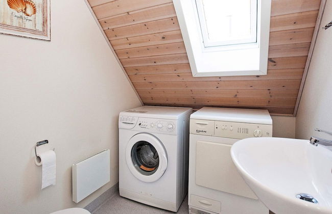 6 Person Holiday Home on a Holiday Park in Grasten - Foto 13