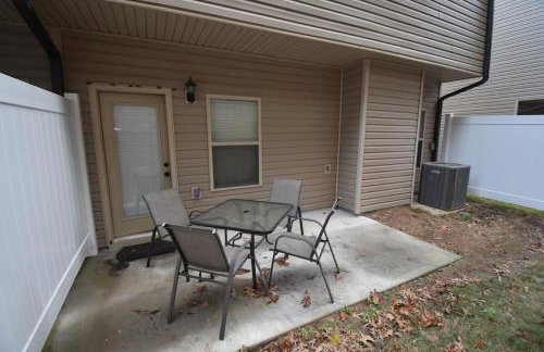 Stay in a brand new townhome in Winder! - Foto 32