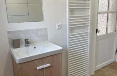 Location appartement 1 chambre plus dépendance en supplément voir descriptif dans un mas provençal au coeur du luberon - Photo 25