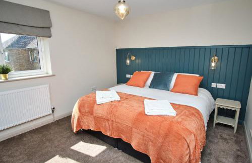 Spacious 4 Bed House Sleeps 6 Parking Garden in Loughborough - Foto 3