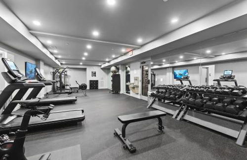 Luxury Penthouse with 2 Floors Pool Patio Gym Walk to Broadway - Foto 10