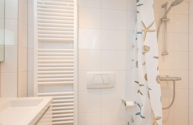 Apartment in Zoutelande Near Sandy Beach - Photo 10