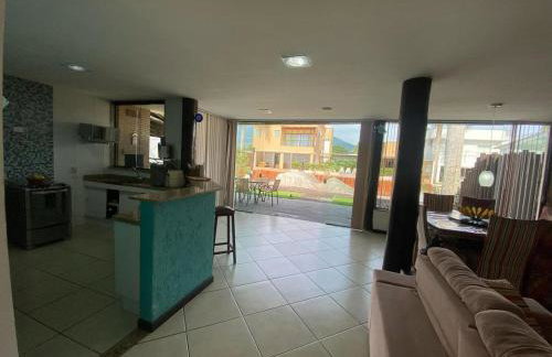 Casa com deck navegável e jacuzzi em Angra dos Reis RJ - Praia da Ribeira - Foto 11