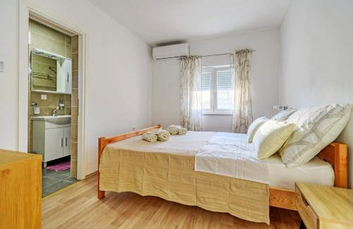 Countryside holiday home - pool - big terrace - Foto 44