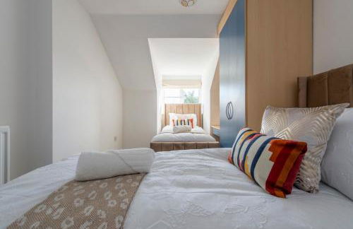 Stunning 5 bedroom detached house in Hornchurch - Foto 18