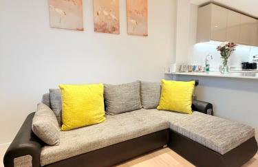 West London Residences - Private Terrace - Opposite Piccadilly Line 20min SOHO Oxford Street - Photo 15