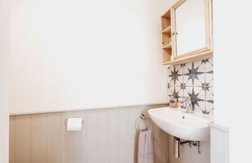 Salterns House - Coastal Escape near Sandbanks - Photo 24