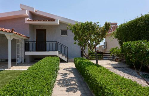 D & K Vacation Villa Anavissos - Photo 31