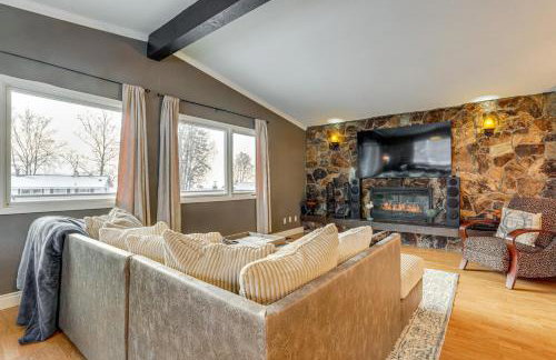 Theater Room and Fire Pit Anchorage Family Retreat - Foto 4
