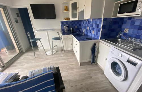 Studio et parking à 300m de la plage de Fréjus - Foto 4