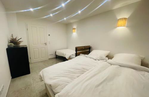 Ganze Etage - Zentral - Messe gut erreichbar - Photo 13