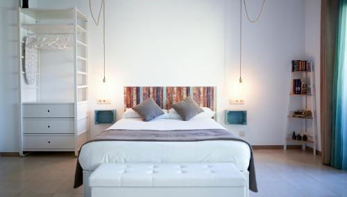 Mataro Luxury Apartments - Photo 2