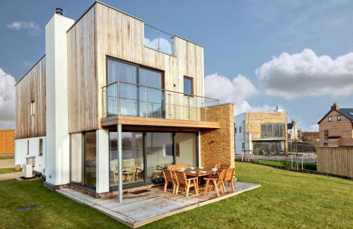 Luxury property with access into Spa on a nature reserve Beaumont Village 14 - Photo 1