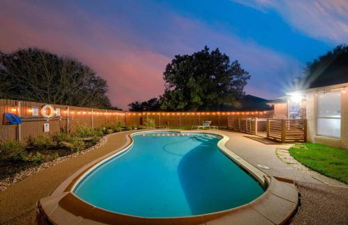 Boho Chic Home w Backyard Paradise - Pool + Grill - Foto 35