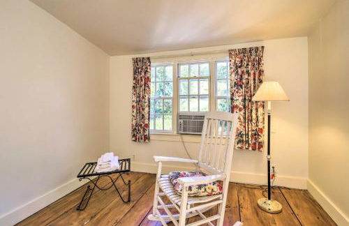 Lovely Brookfield Home with Private Deck and Views - Foto 19