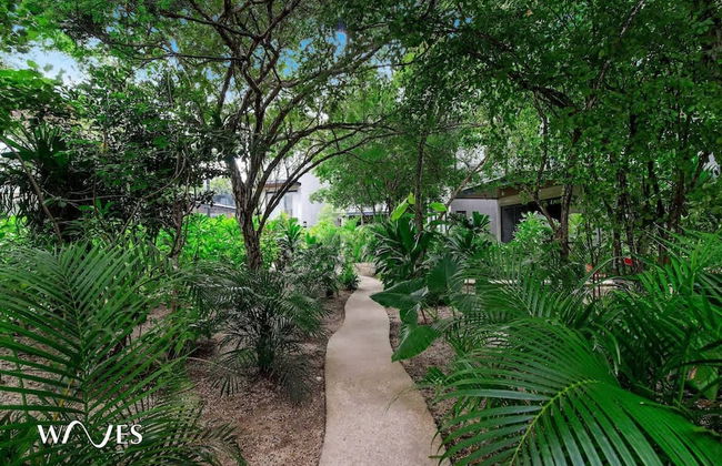 Ocean Breeze Loft Steps Away From Hotel Zone - Photo 6