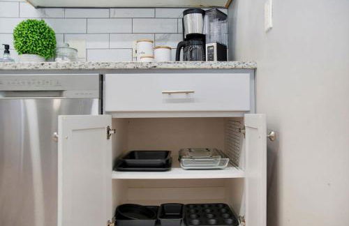 Elegant 3BR Oasis in Dundee Close to Downtown - Foto 56