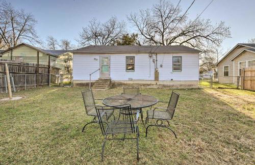 Home 2 Mi to Dtwn Temple! Bring Your Pets - Foto 2