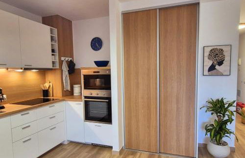 Natalia - Melrose Place - Foto 21