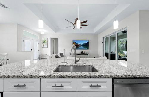 Modern Heated Pool Home Close To Downtown Shopping - Foto 11